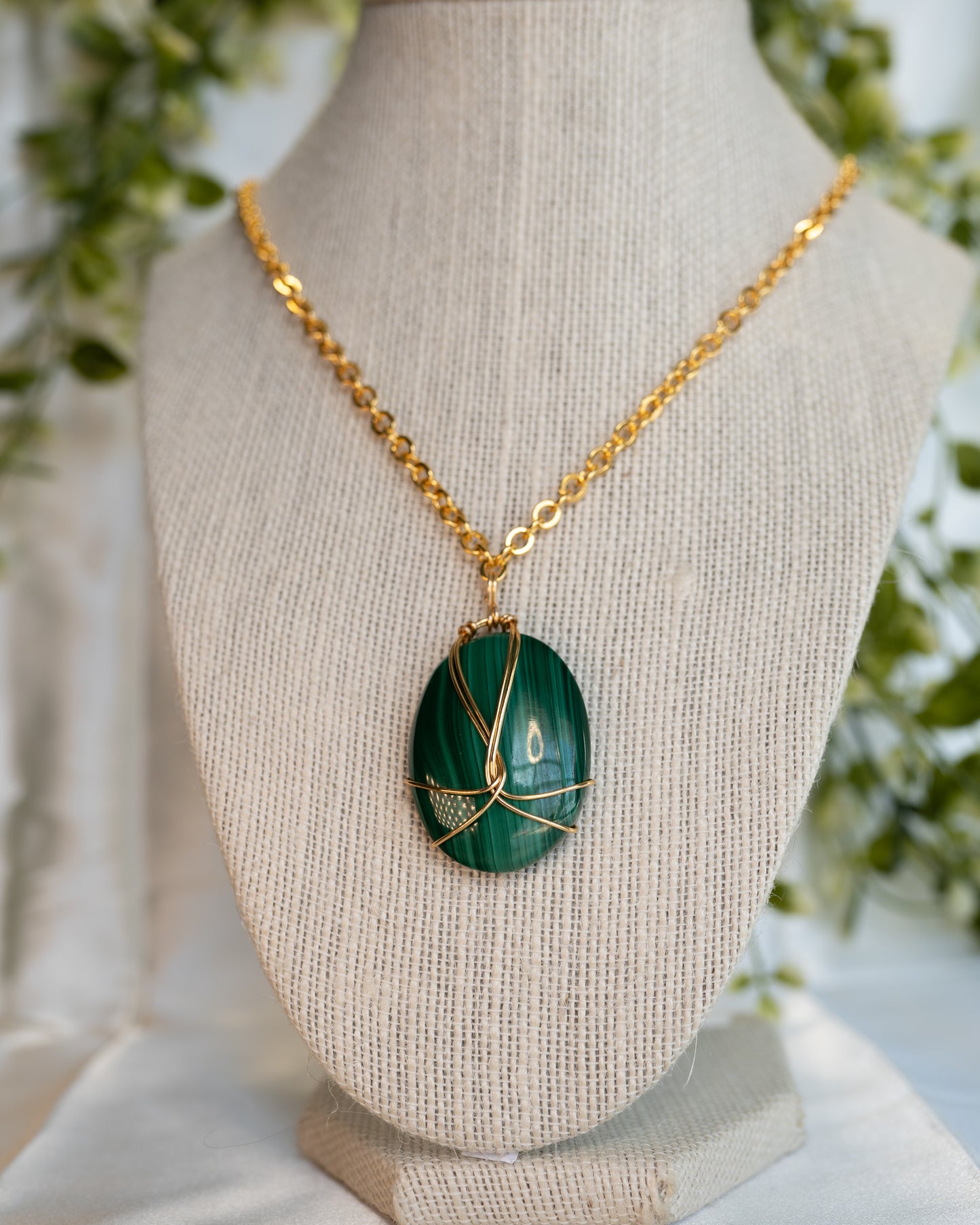 Wire Wrapped Malachite Cabochon Necklace